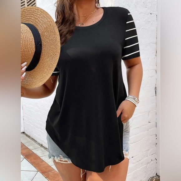 Plus Size Stripe Print Tee - Picture 4 of 4